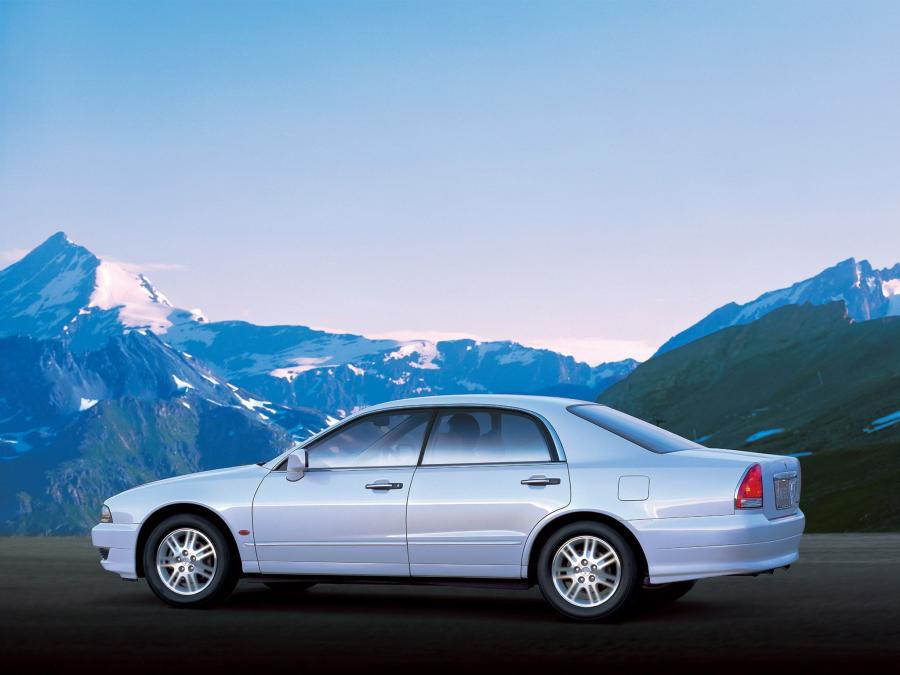  Mitsubishi Diamante 1995 года  (фото 4 из 9)